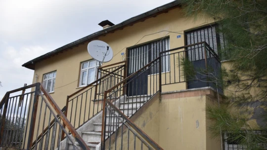 Aydın'da baraj manzaralı sağlık evi 30 yıldır çürüyor