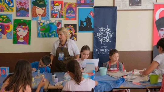 Aydınlı çocuklar sanatsal tasarımla tanışıyor
