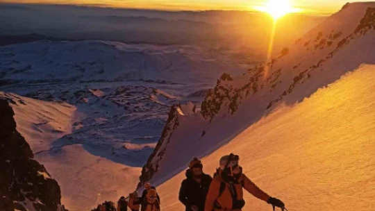 Aydınlı dağcılar, Anadolu'nun Olimpos'una tırmandı
