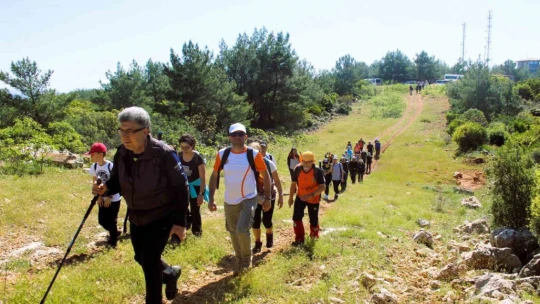 Aydınlı dağcılar, Sakartepe zirvesine çıktı