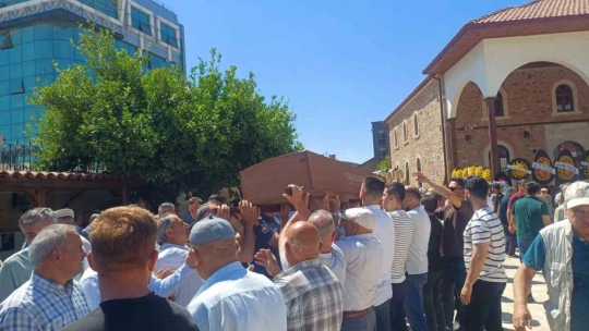 Aydınlı iş adamı ve siyasetçi Güleç, toprağa verildi