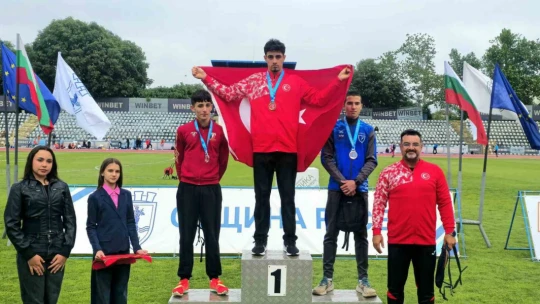 Aydınlı sporcular Bulgaristan'dan başarıyla döndü