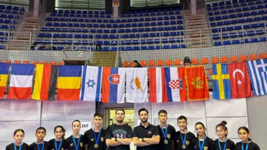 Aydınlı sporcular şampiyonluk kupasını Türkiye'ye getirdi