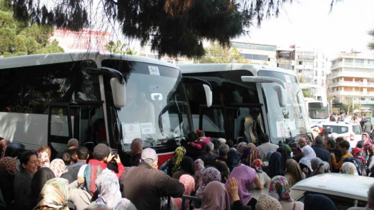 Aydınlı umreciler dualarla uğurlandı