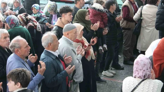 Aydınlı umreciler dualarla uğurlandı