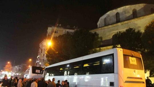 Aydınlı umreciler dualarla uğurlandı