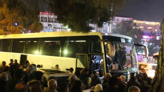 Aydınlı umreciler dualarla uğurlandı