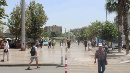 Aydınlı vatandaş: 'Bu sıcağı yemeyen Egeli olmaz'