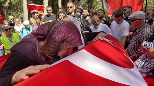 Ayşenur'a son kez dokundular göz yaşları sel oldu