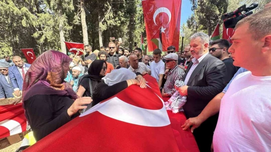 Ayşenur'a son kez dokundular göz yaşları sel oldu