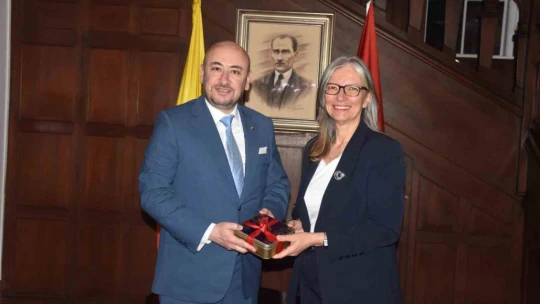 AYTO Başkanı Ülken, Kolombiya'da Türk iş dünyasını temsil etti