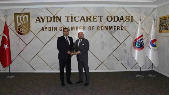 AYTO Başkanı Ülken, Tacikistan heyetini ağırladı