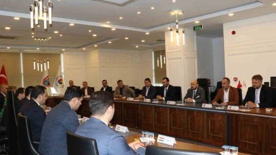 AYTO Başkanı Ülken, Tacikistan heyetini ağırladı