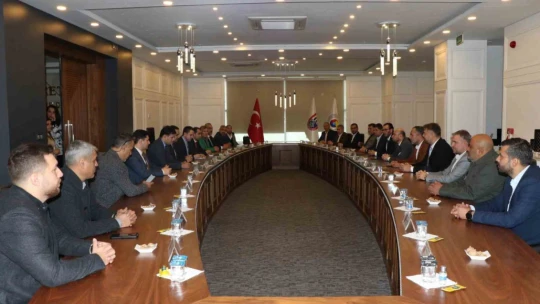 AYTO Başkanı Ülken, Tacikistan heyetini ağırladı
