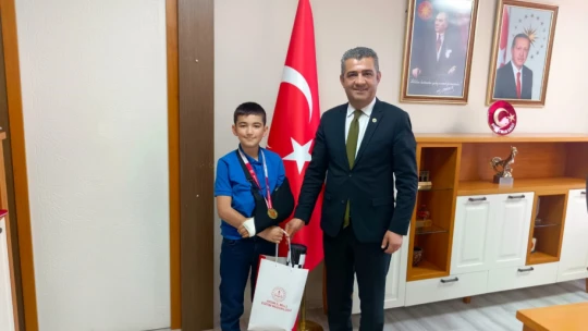 Azmiyle engeli aştı, Türkiye şampiyonu oldu
