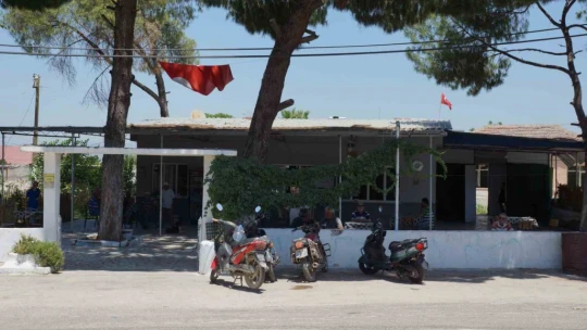 Azmiyle önyargıları yıkan genç kadın, köy kahvesini eski günlerine kavuşturdu