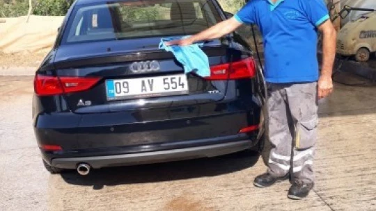 Baba ve down sendromlu oğlu işsiz kaldı