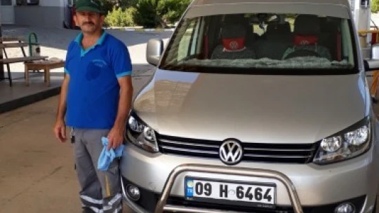 Baba ve down sendromlu oğlu işsiz kaldı