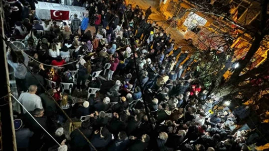 Bağımsız aday Kılınç, gövde gösterisi yaptı