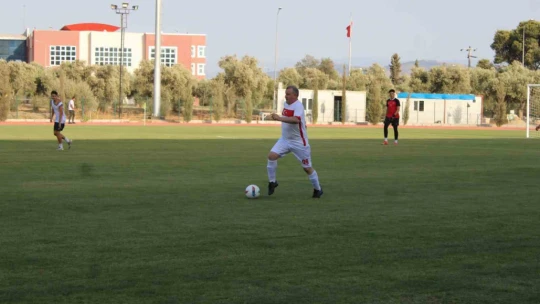 Bakan Bak: 'Türkiye bir spor devrimi yaşamaktadır'