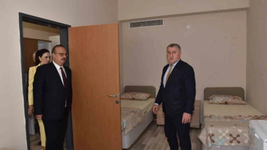 Bakan Bak: 'Türkiye bir spor devrimi yaşamaktadır'