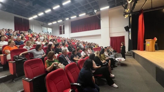 Başak Koleji velilerine 'yeni nesil' farkındalığı
