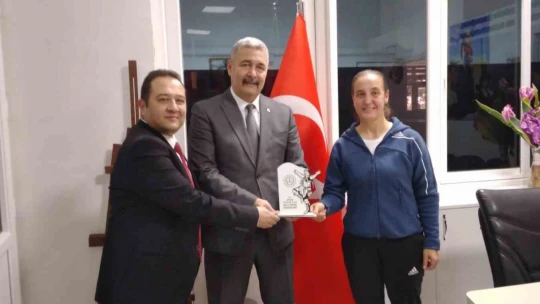 Başarılı öğrenciler, floor curling müsabakalarında Aydın'ı temsil edecek