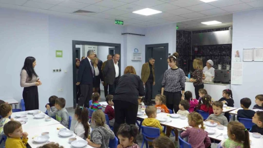 Başkan Akdoğan ve Milli Eğitim Müdürü Ataman, TOBB Anaokulu'nu inceledi