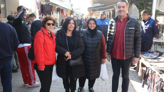 Başkan Arıcı, Çakırbeyli Üretici Pazarı'nda vatandaşlarla buluştu