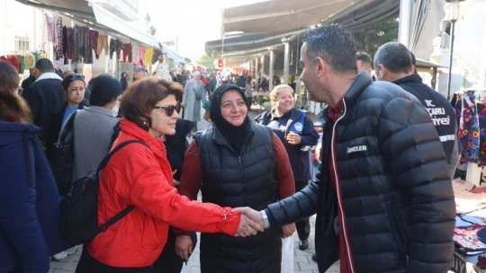 Başkan Arıcı, Çakırbeyli Üretici Pazarı'nda vatandaşlarla buluştu