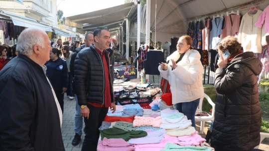 Başkan Arıcı, Çakırbeyli Üretici Pazarı'nda vatandaşlarla buluştu