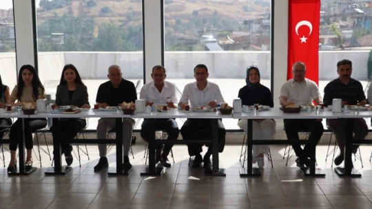 Başkan Arıcı, muhtarların sorunlarını dinledi
