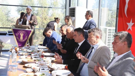 Başkan Arıcı yılın ahisine şed kuşattı