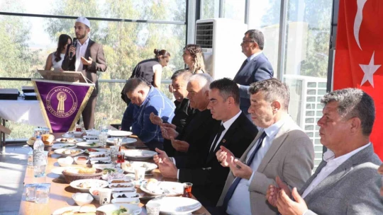 Başkan Arıcı, yılın ahisine şed kuşattı