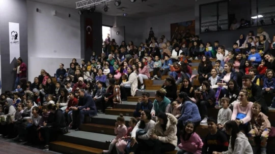 Başkan Atabay'dan, Didimli çocuklara karne hediyesi
