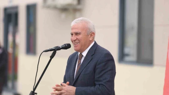 Başkan Atay'dan kadın emekçilerin maaşına zam