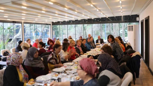 Başkan Atay Efelerli kadınlarla buluştu