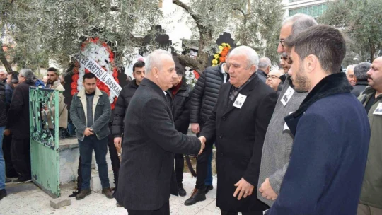 Başkan Atay'ın ağabeyi son yolculuğuna uğurlandı.