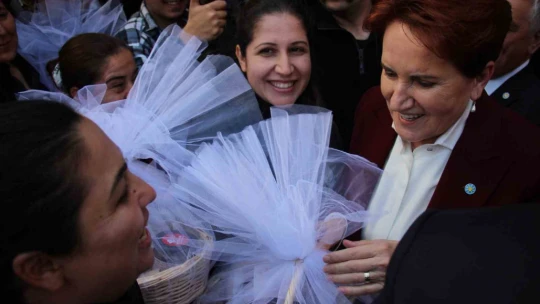 Başkan Atay, İYİ Parti Genel Başkanı Akşener'i ağırladı