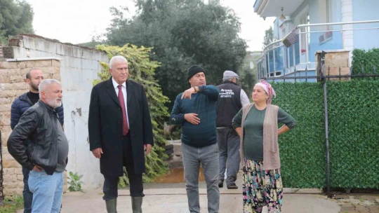 Başkan Atay sel mağduru vatandaşlarla buluştu