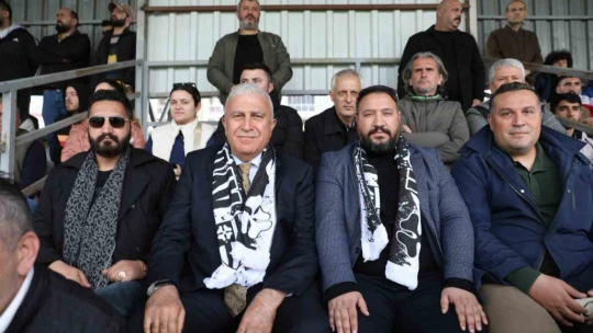 Başkan Atay vatandaşların taleplerini dinlemeye devam ediyor