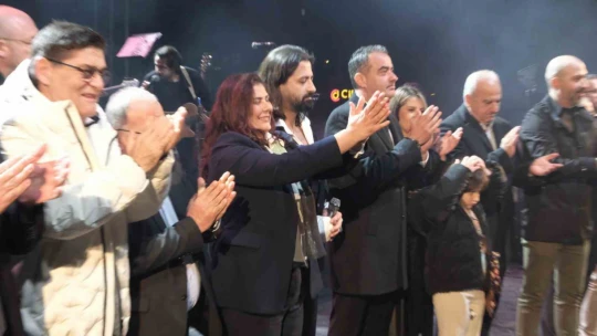 Başkan Çerçioğlu Aydınlılara unutulmaz bir yeni yıl coşkusu yaşattı