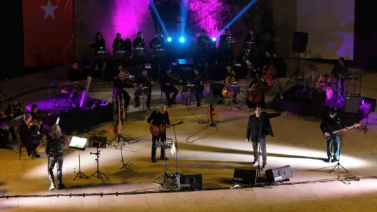 Başkan Çerçioğlu Aydınlıları Senforock ve Moğollar ile buluşturdu