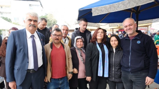 Başkan Çerçioğlu Buharkent'te vatandaşlara binlerce fide dağıttı