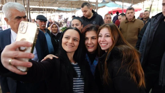 Başkan Çerçioğlu Buharkent'te vatandaşlara binlerce fide dağıttı