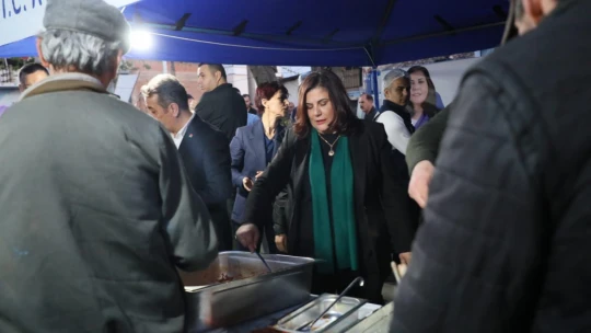 Başkan Çerçioğlu, Çeştepe'de vatandaşlarla iftarda buluştu