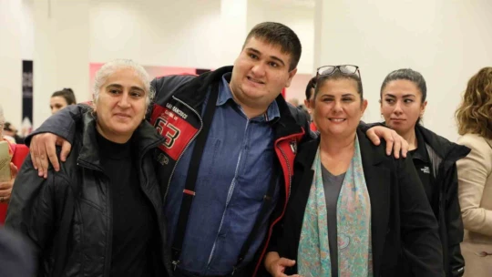 Başkan Çerçioğlu engelli vatandaşlarla bir araya geldi