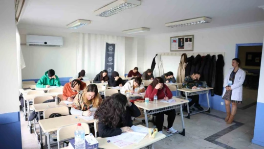 Başkan Çerçioğlu, her yaştan öğrencilere yönelik eğitimleri devam ediyor