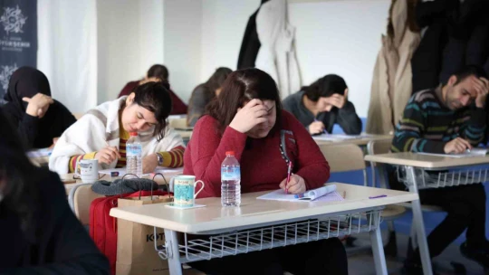Başkan Çerçioğlu, her yaştan öğrencilere yönelik eğitimleri devam ediyor