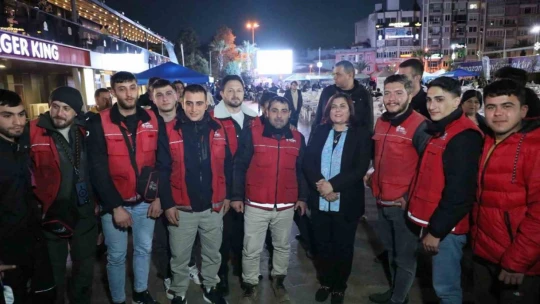 Başkan Çerçioğlu, iftar sofralarında vatandaşlarla buluşuyor